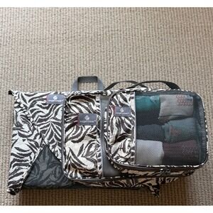 Three Piece Eagle Creek Pack-It System Packing Cubes and Garment Folder EUC